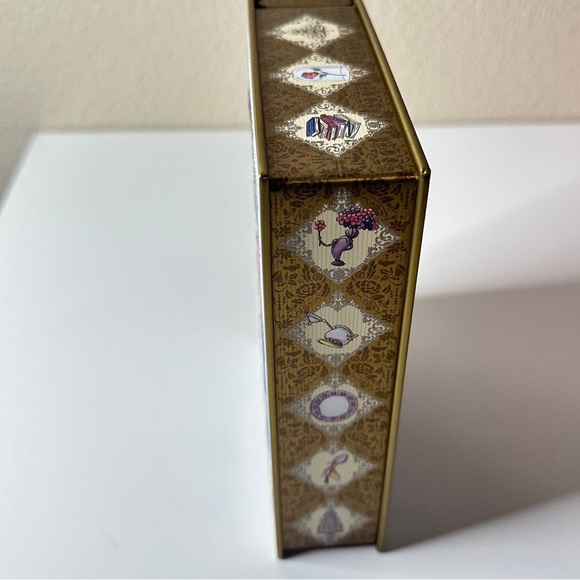 Tokyo Disney Resort Beauty and Beast Metal Book Tin Case - Picture 4 of 8
